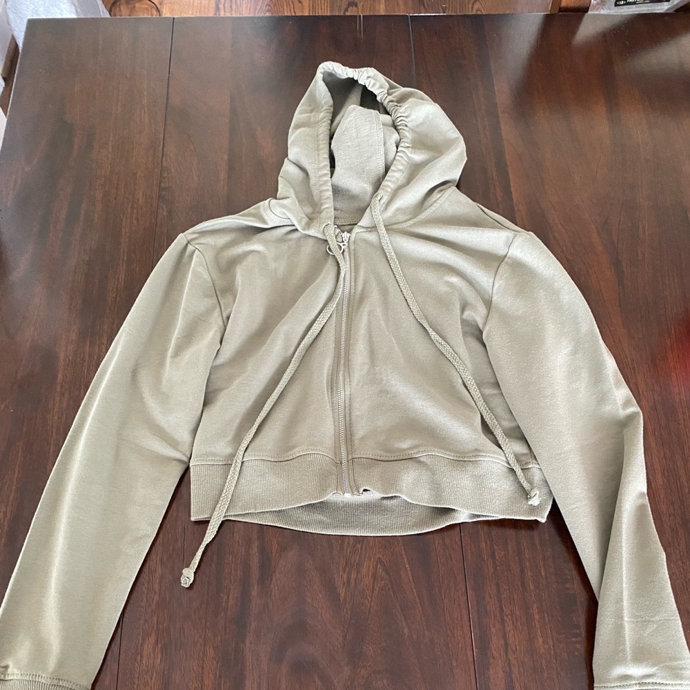 Cropped Hooded Zip up